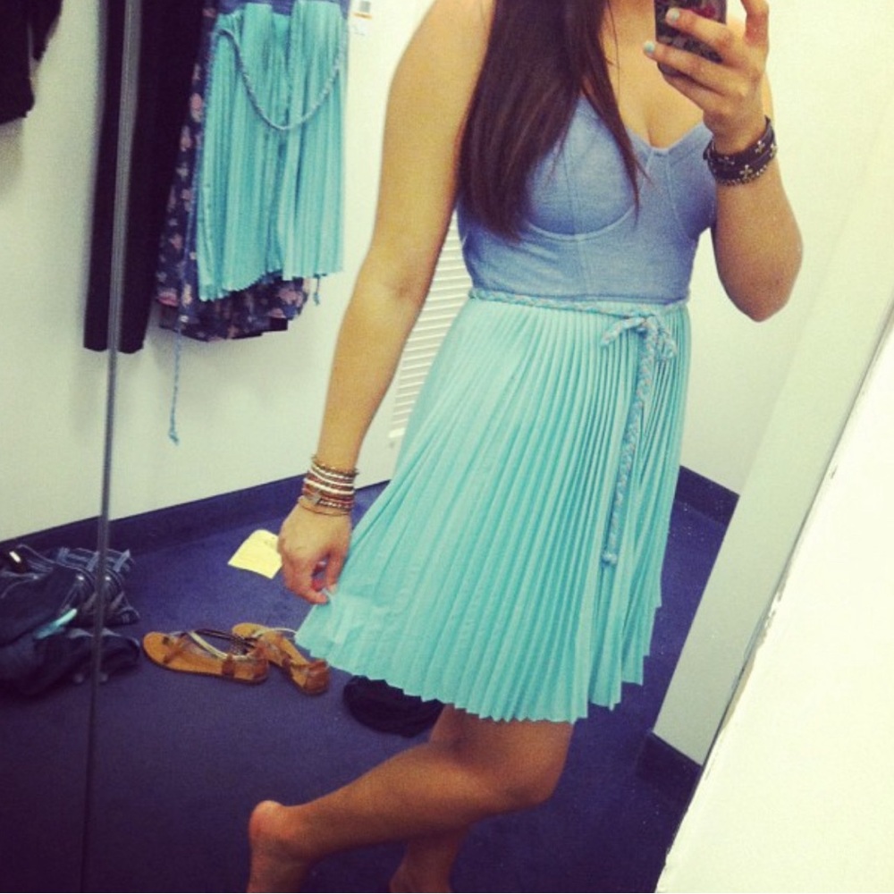 Jessica Simpson dress